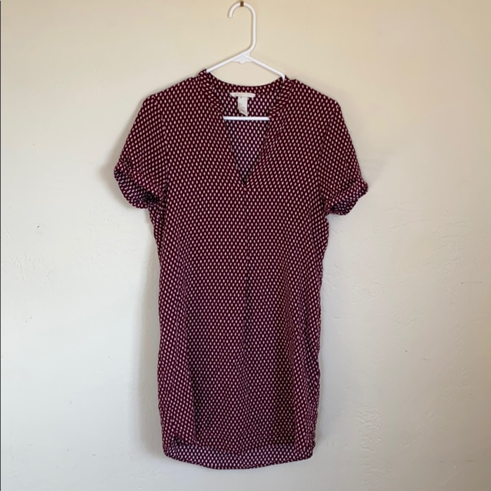 Red H&M short-sleeve dress
